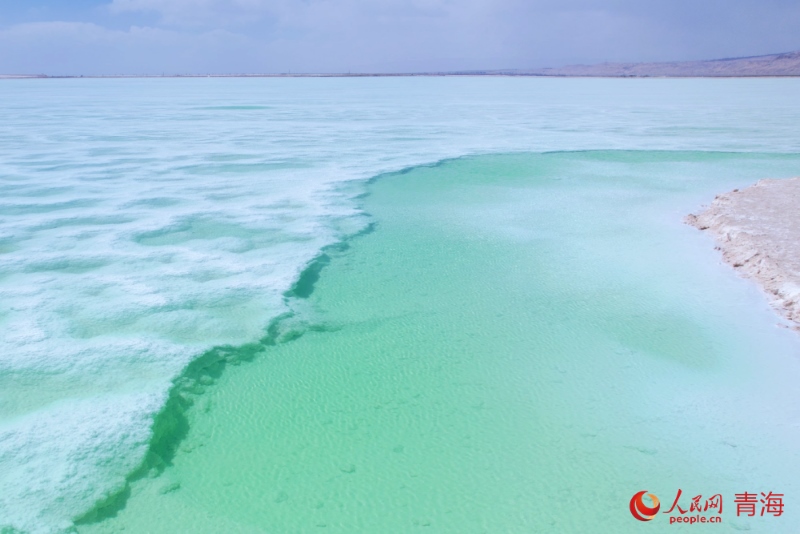 Qinghai, paesaggio mozzafiato del Lago Feicui a Mangya