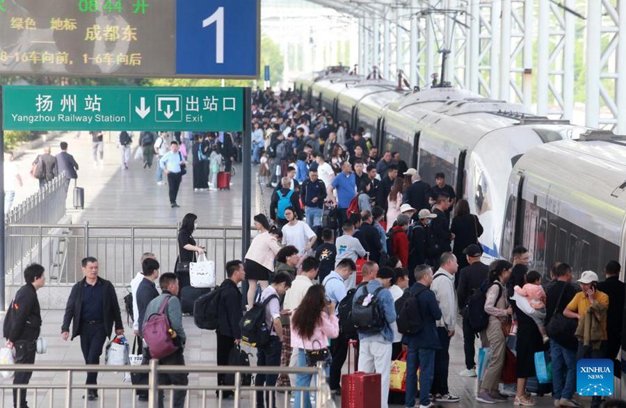 La Cina gestirà 144 milioni di viaggi passeggeri ferroviari durante le vacanze del Primo Maggio