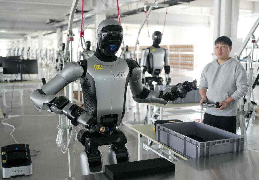 I robot cinesi attirano l'attenzione e la cooperazione nei mercati dell'Europa centrale e orientale